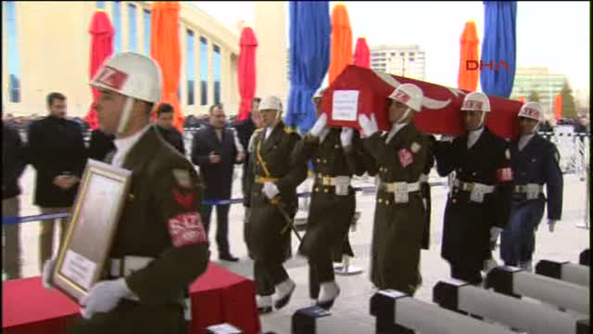 Fırat Kalkanı Harekatında Şehit Olan Astsubay Volkan Külekçi Ankara\'da Son Yolculuğuna Uğurlandı 1