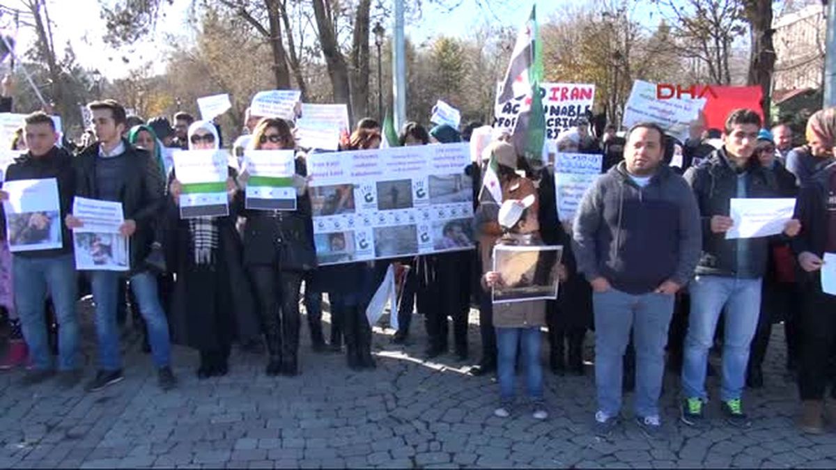 Gaziantep Suriyelilerden Halep Protestosu