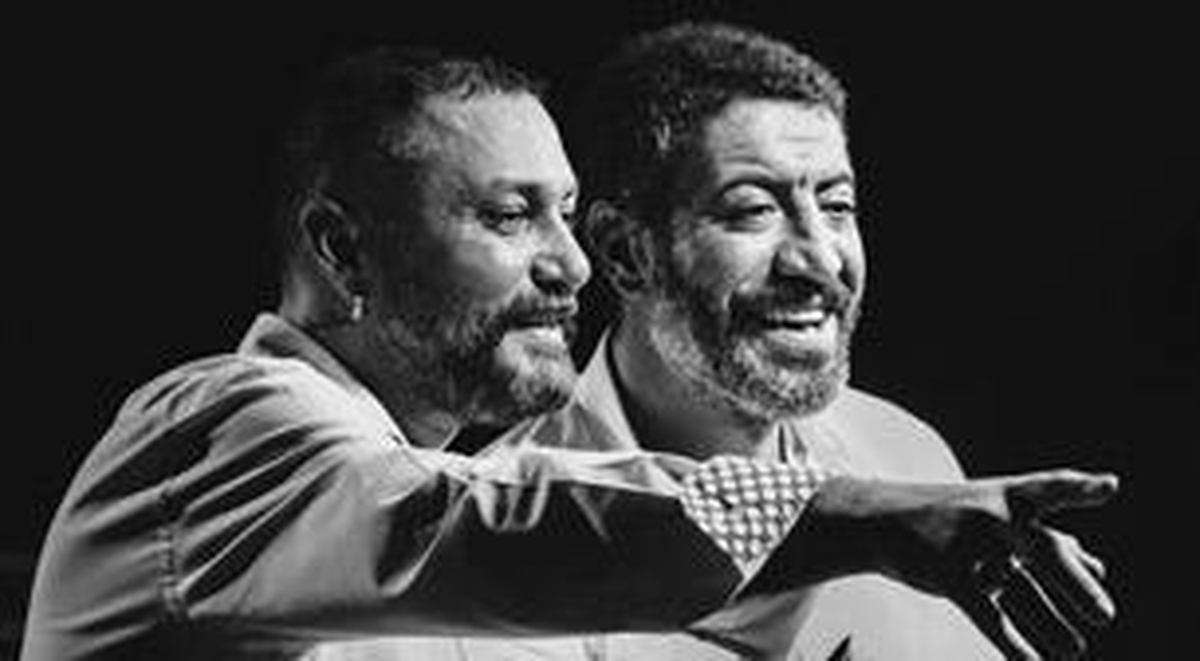 Hakan Altun - Hüsnü Şenlendirici
