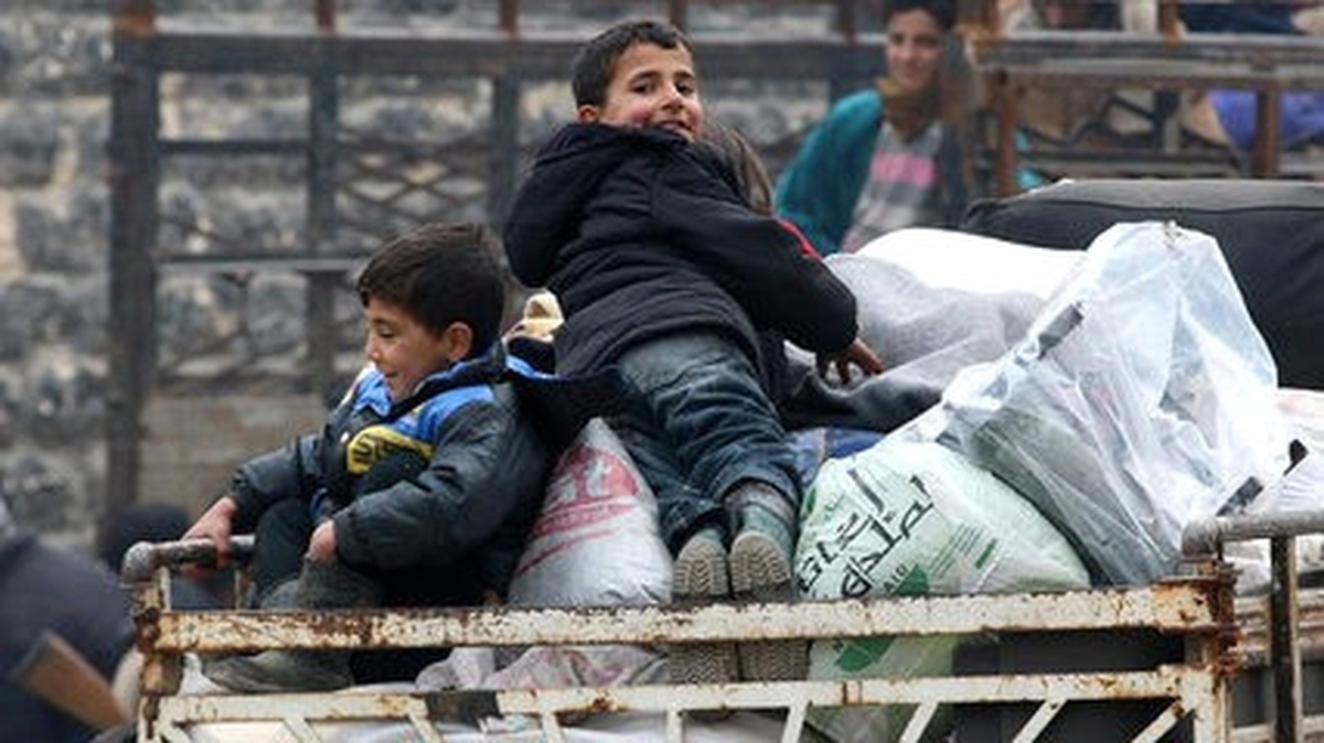 Halep\'ten Tahliyeler Yeni Anlaşma Sonrası Yeniden Başladı
