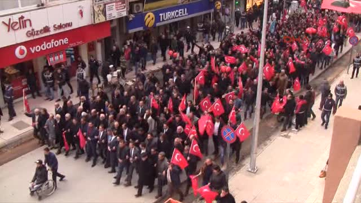Iskenderun\'da Ülkücülerden Teröre Tepki Yürüyüşü