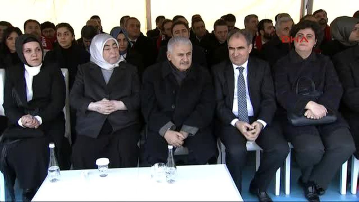 Kahramanmaraş Başbakan Yardımcısı Veysi Kaynak, Kahramanmaraş\'ta Açıklamalarda Bulundu
