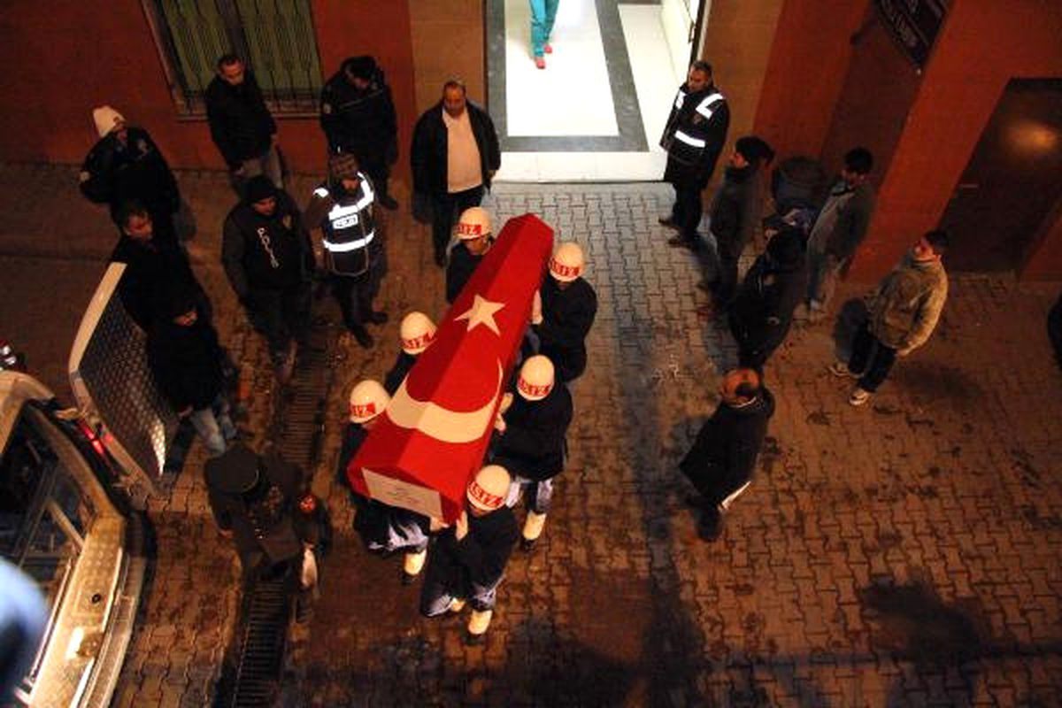 Kayseri\'de Bombalı Araçla Terör Saldırısı: 13 Şehit, 56 Yaralı (15)
