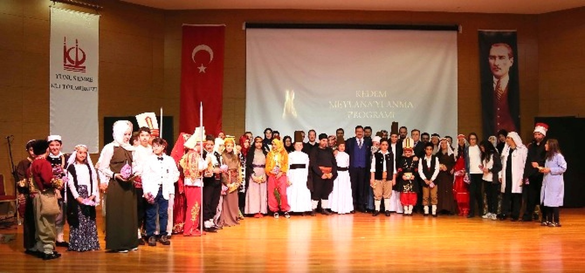Kedem Öğrencileri Mevlana\'yı Mesnevi Gösterisiyle Andı