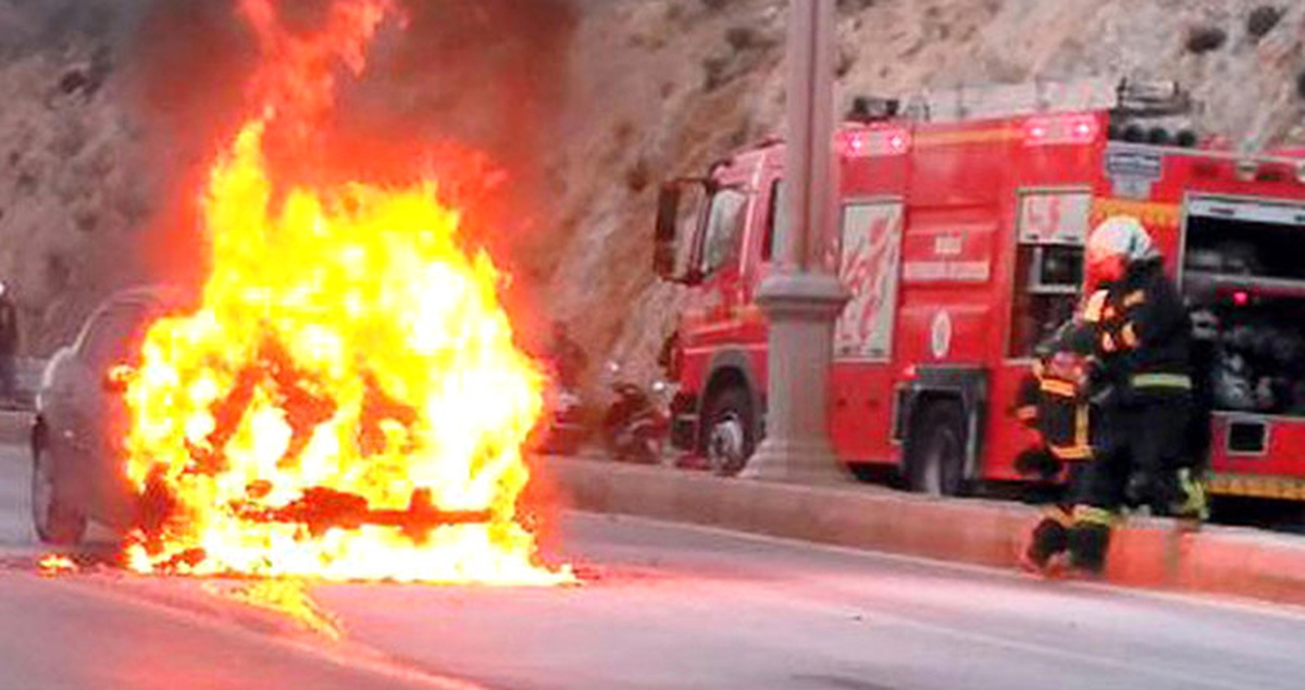 Seyir Halindeki LPG\'li Otomobil Cayır Cayır Yandı