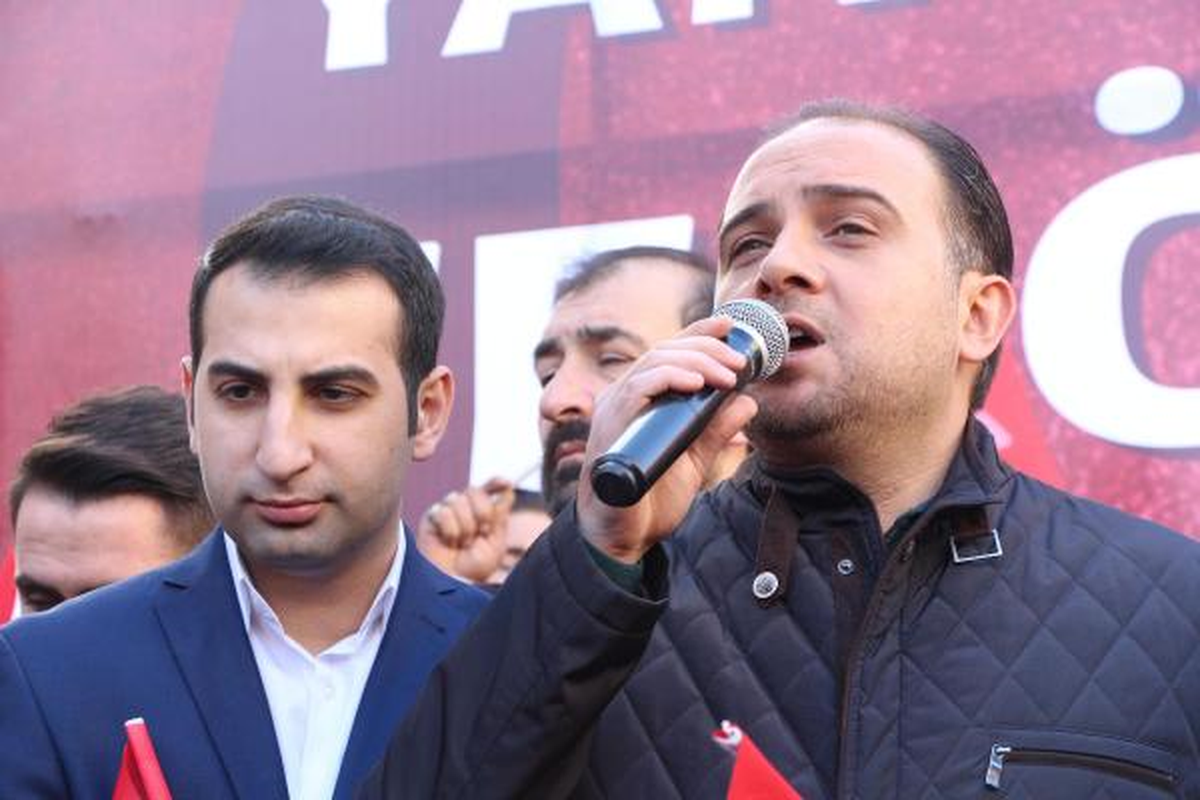 Manisa\'da 10 Bin Kişi Yürüyüşle Terörü Lanetledi