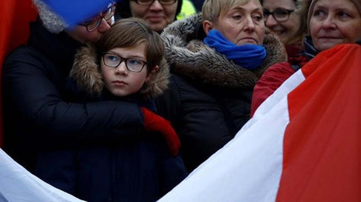 Polonya\'da Basın Özgürlüğü Kısıtlaması Protestosu