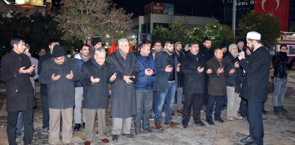 Şehitler İçin Gıyabi Cenaze Namazı