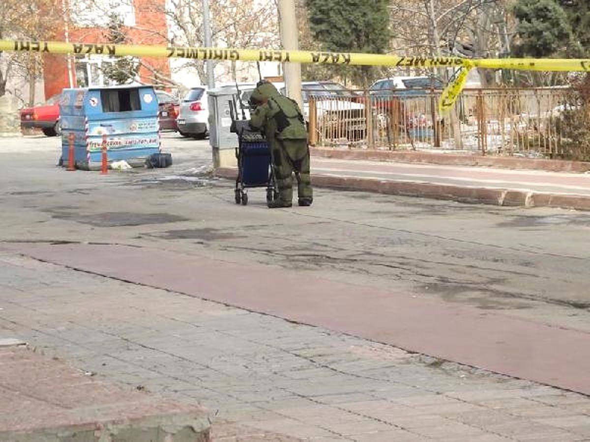 Seydişehir\'de Çöpe Atılan Çanta, Bomba Paniğine Neden Oldu