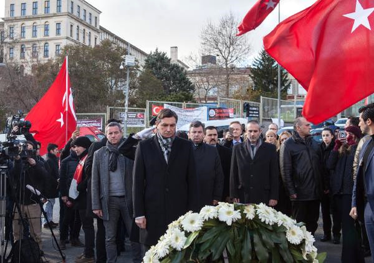 Slovenya Cumhurbaşkanı Borut Pahor\'dan Şehitler Tepesi\'ne Ziyaret