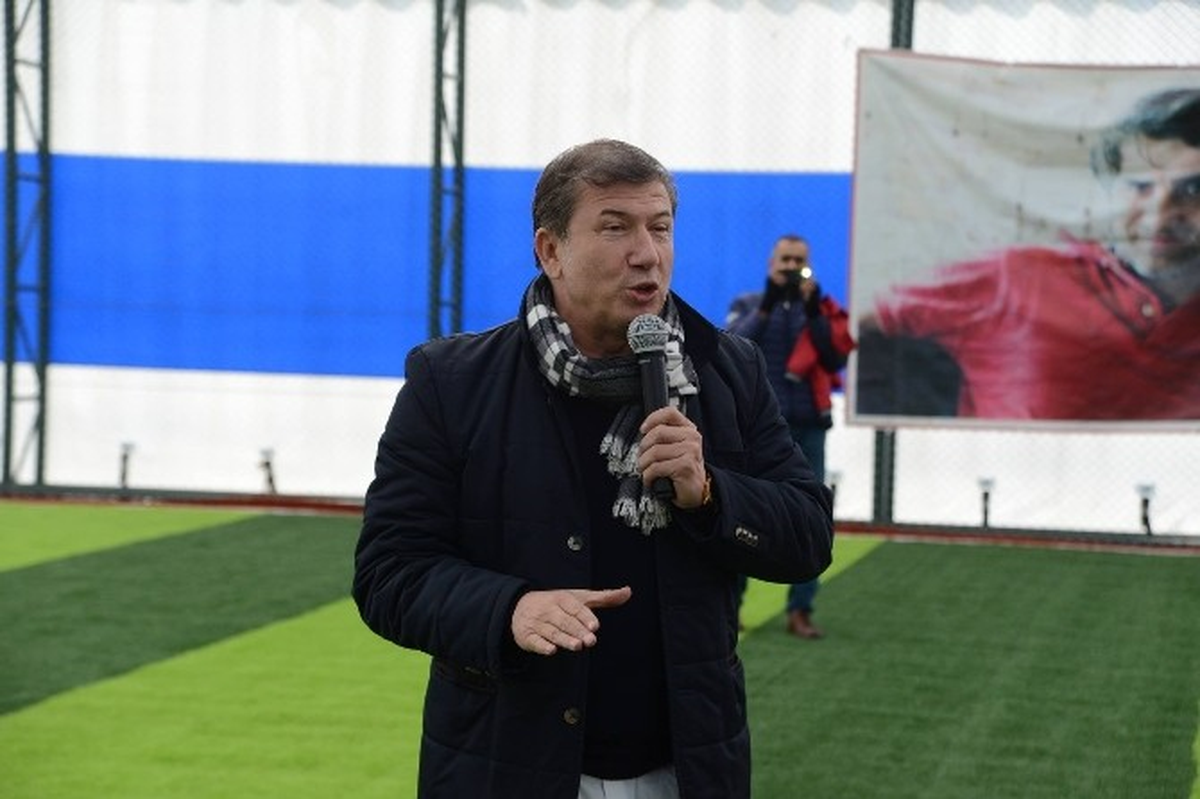 Tanju Çolak\'tan Teröre Lanet