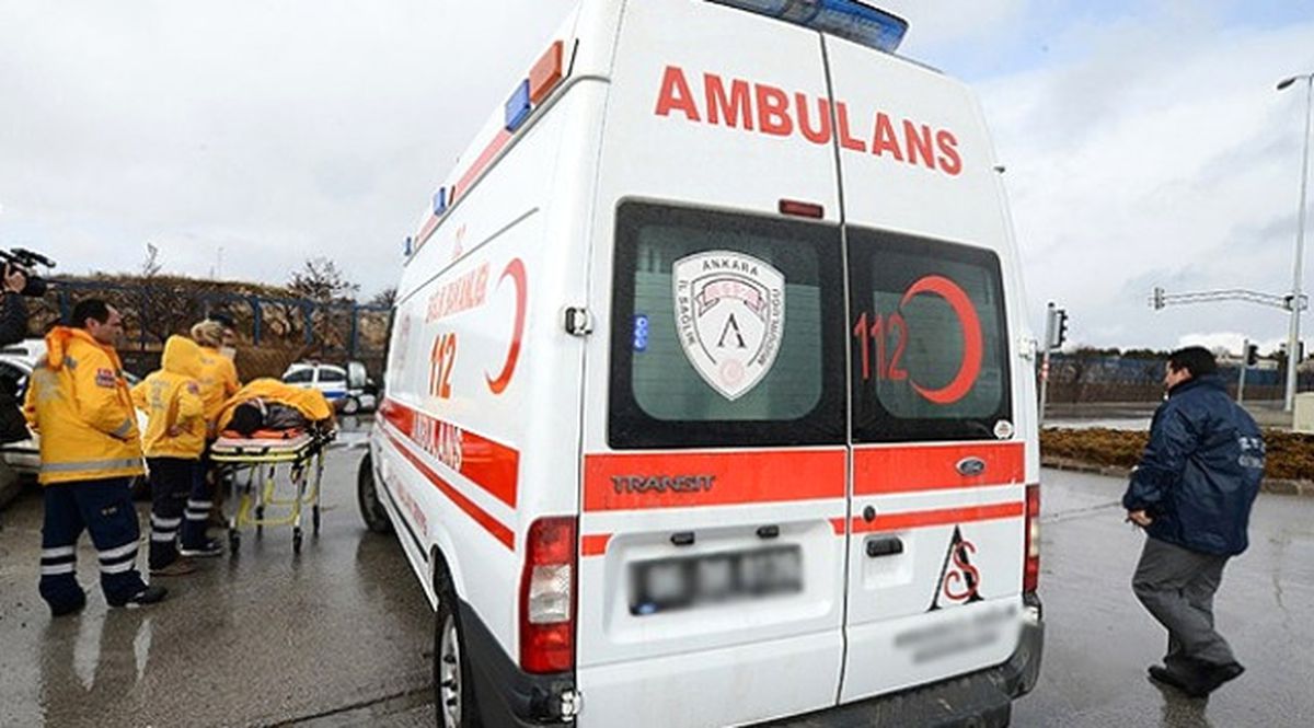 Tekirdağ\'da Otomobil Devrildi: 3 Yaralı