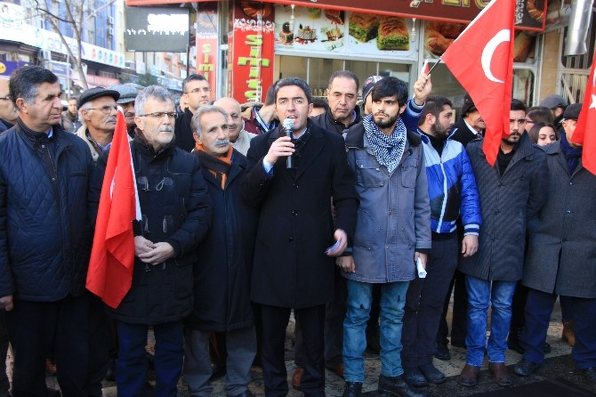 Teröre Bir Fırça da Sen At