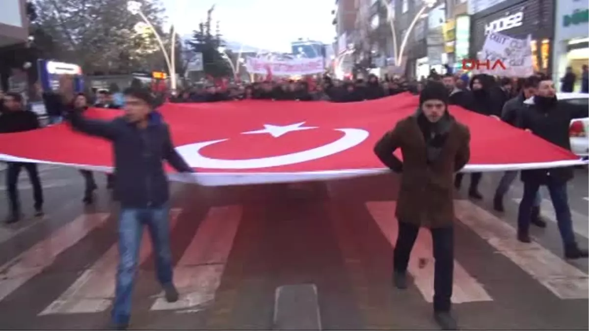 Tokat\'ta Teröre Tepki Yürüyüşü