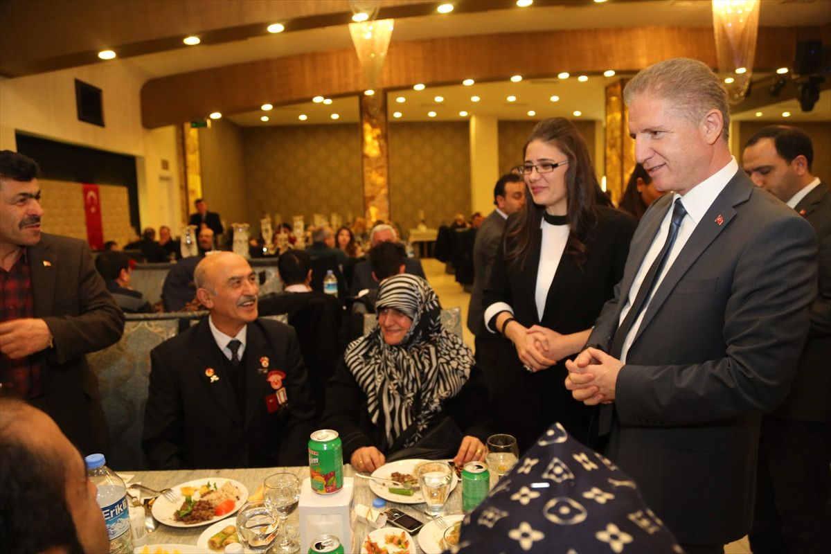 Vali Gül, Şehit Aileleri ve Gazilerle Buluştu