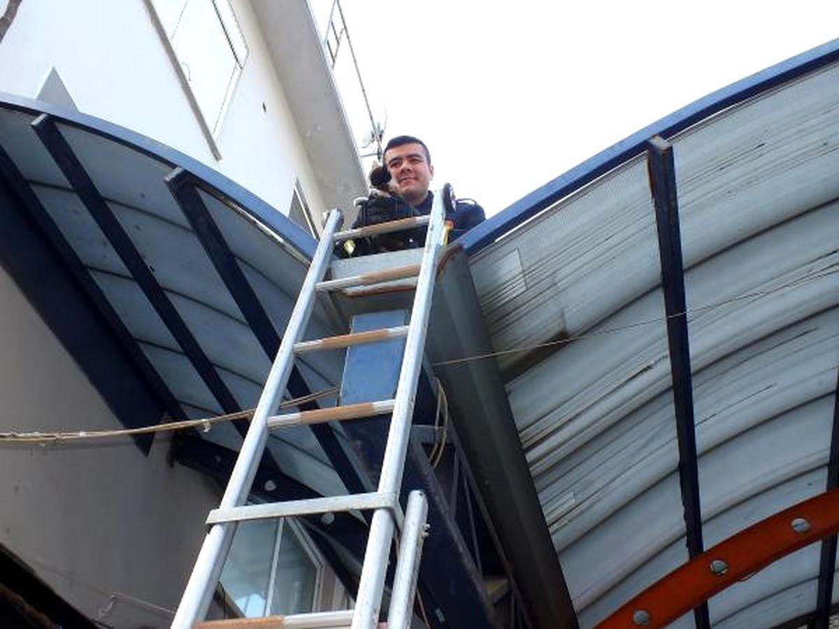 Yavru Kediyi İtfaiye Kurtardı