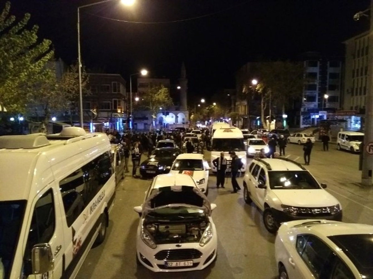 Adıyaman\'dan "Halep\'e Yol Açın" Konvoyuna Büyük Katılım