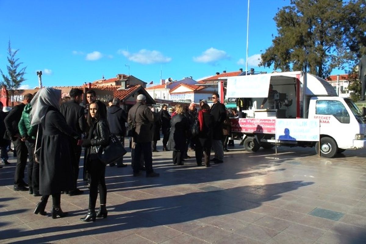 Ayvalık Ülkü Ocaklarından Anlamlı Hayır