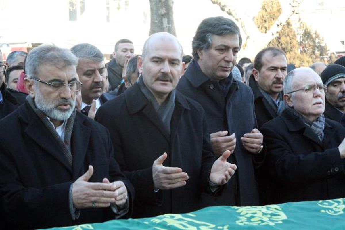 Bakanlar Cenaze Namazına Katıldı