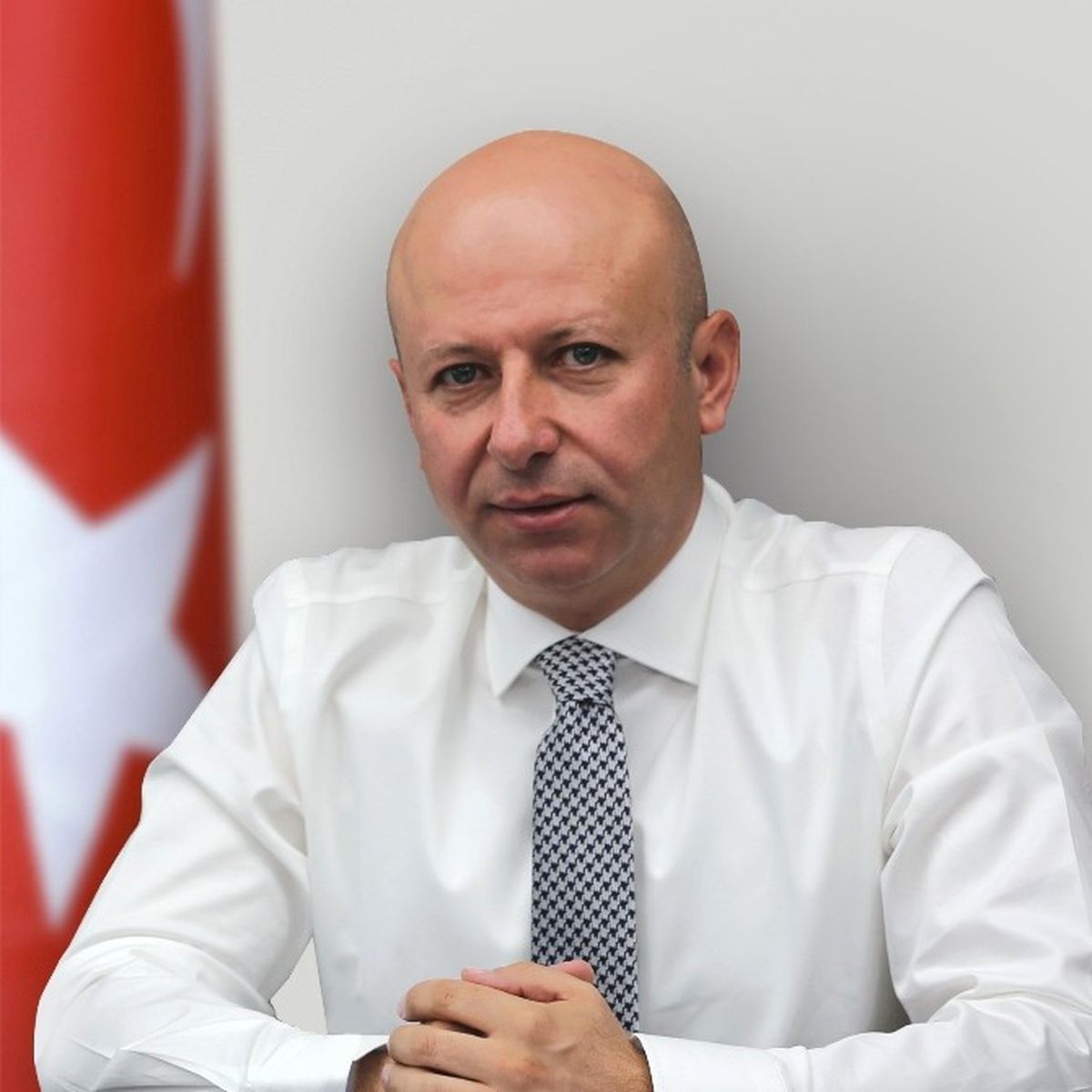 Başkan Çolakbayrakdar Teröre Tepki Gösterdi