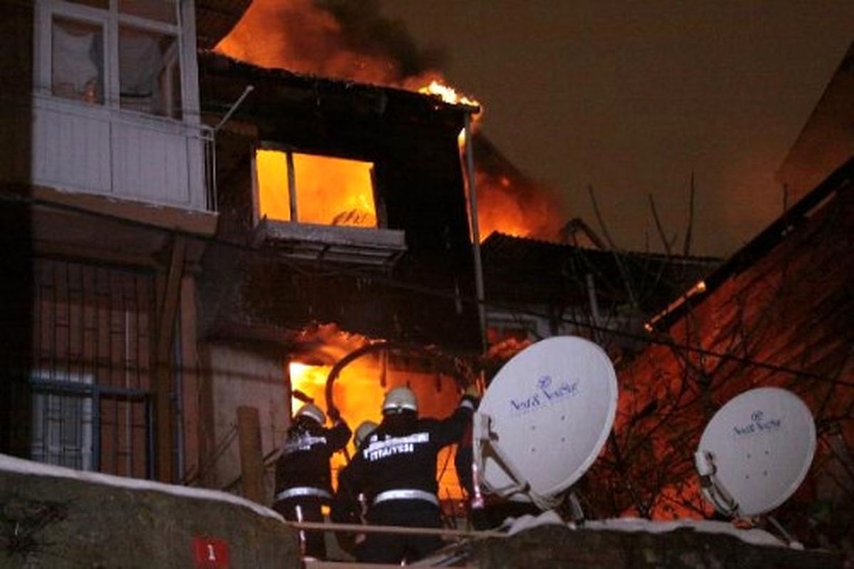 Beyoğlu\'nda Yangın
