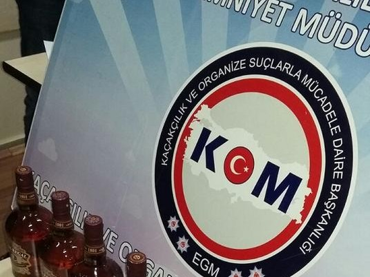 Bolu\'da Durdurulan Otomobilden Kaçak İçki Çıktı