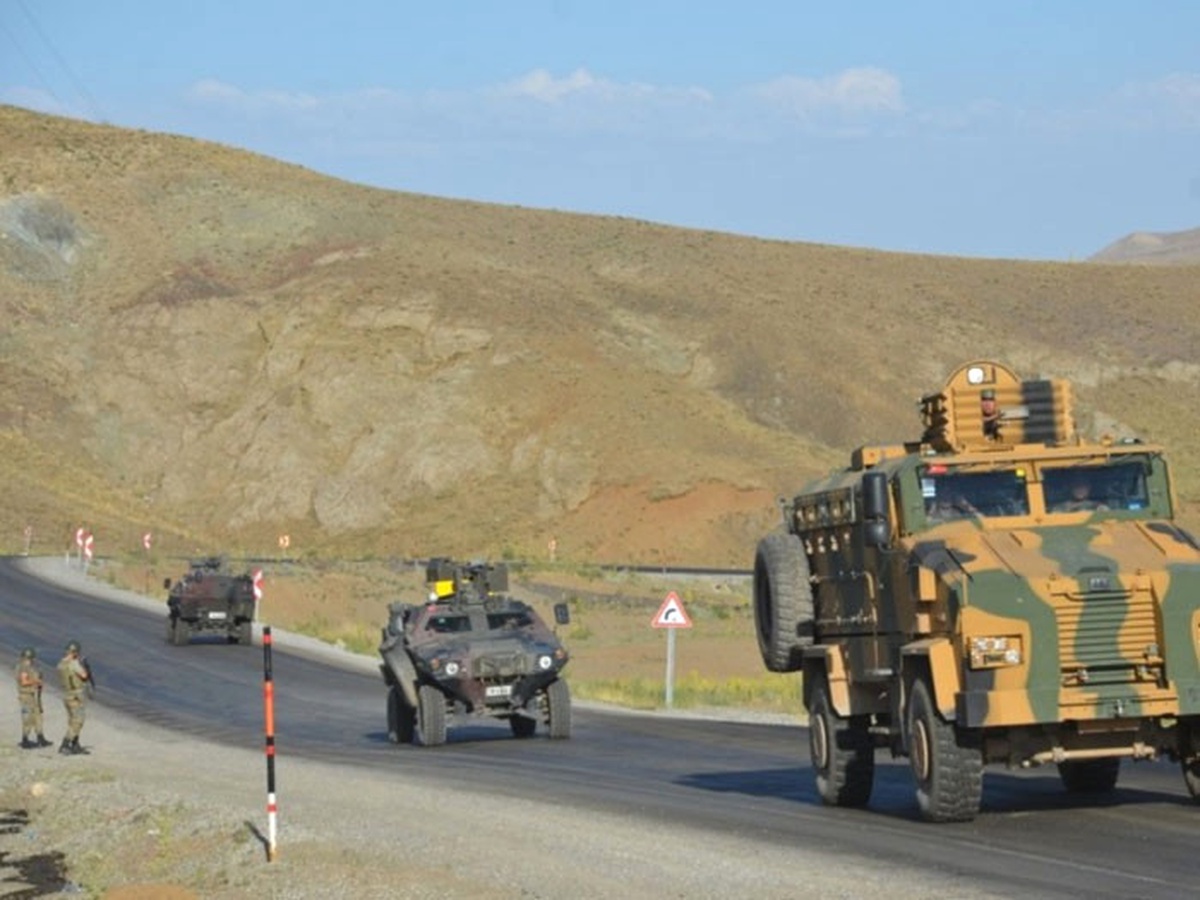Diyarbakır\'da 21 Mahallede Sokağa Çıkma Yasağı İlan Edildi
