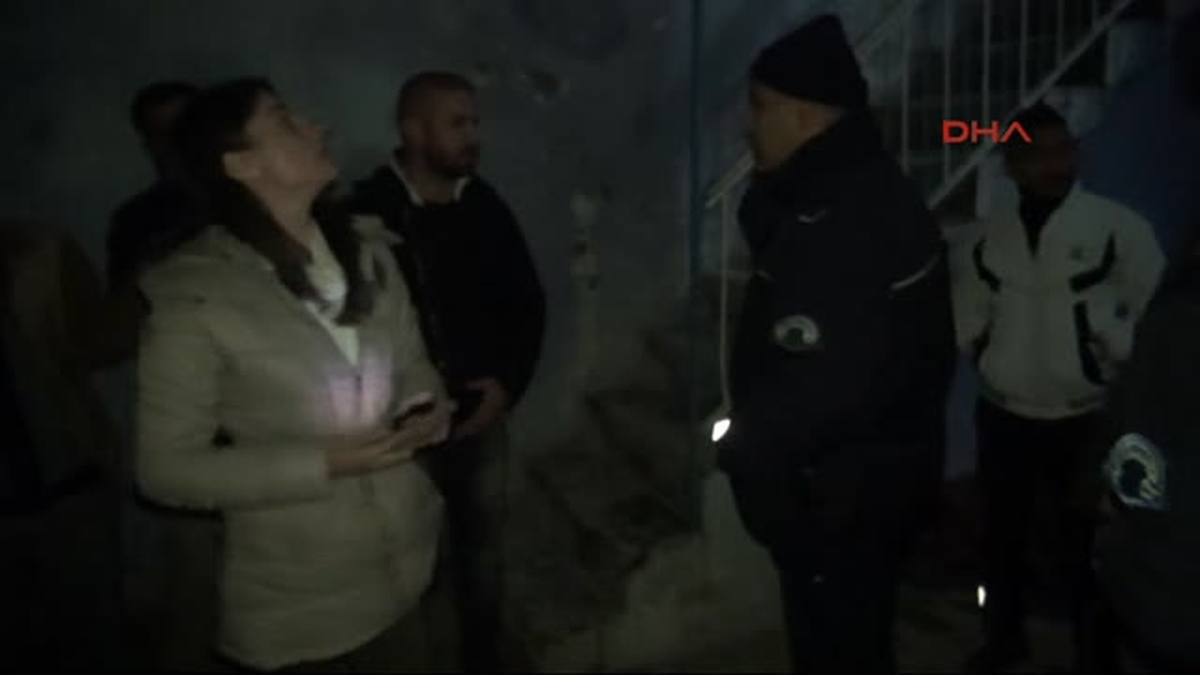 Evinde Ölü Bulundu