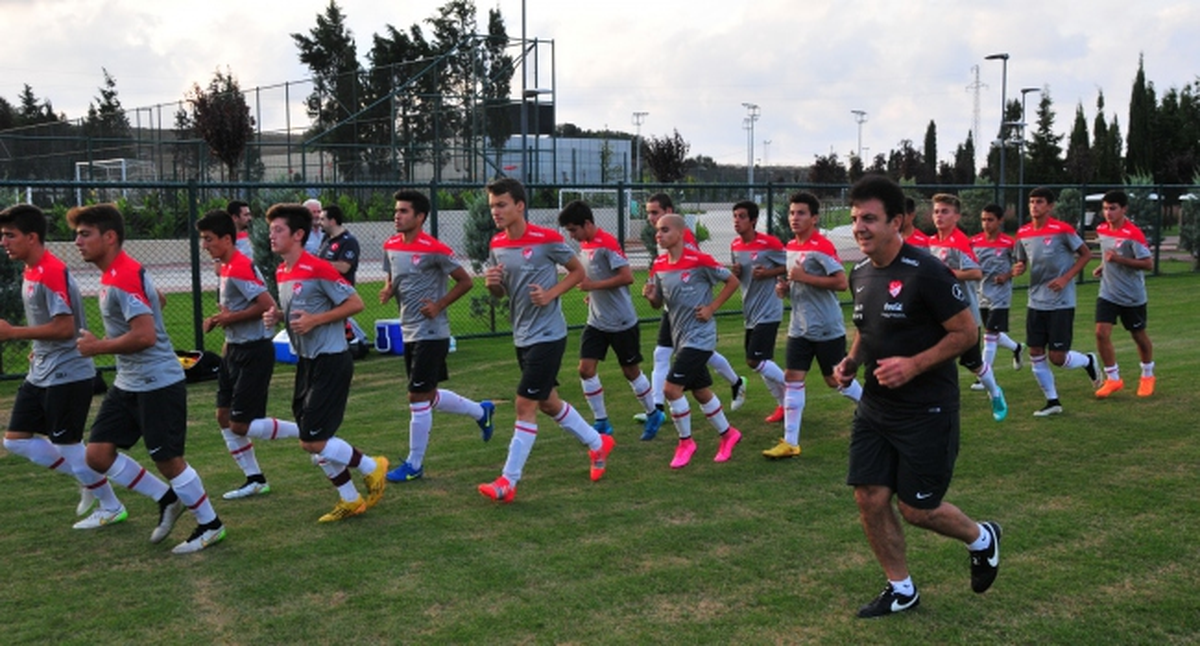 Futbol: 15 Yaş Altı Hazırlık Maçı