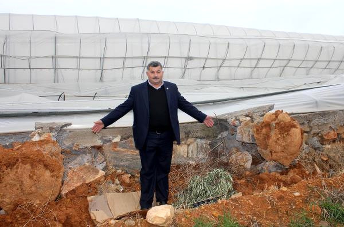 Gazipaşa\'da Fırtınanın Zararı Ortaya Çıkıyor