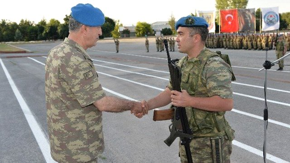 Genelkurmay Başkanı Orgeneral Akar 1. Komando Tugay Komutanlığı\'nı Ziyaret Etti (3)