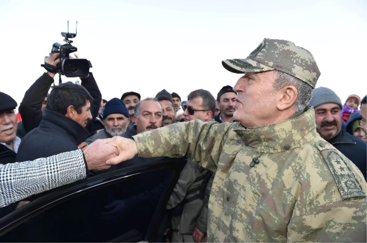 Genelkurmay Başkanı Orgeneral Akar, Yaralı Askerleri Ziyaret Etti