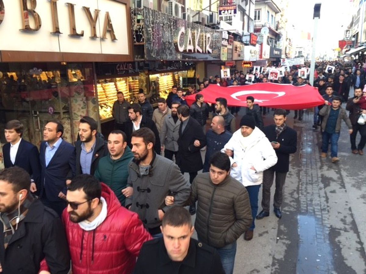 Mbd\'den "Teröre Tepki" Yürüyüşü