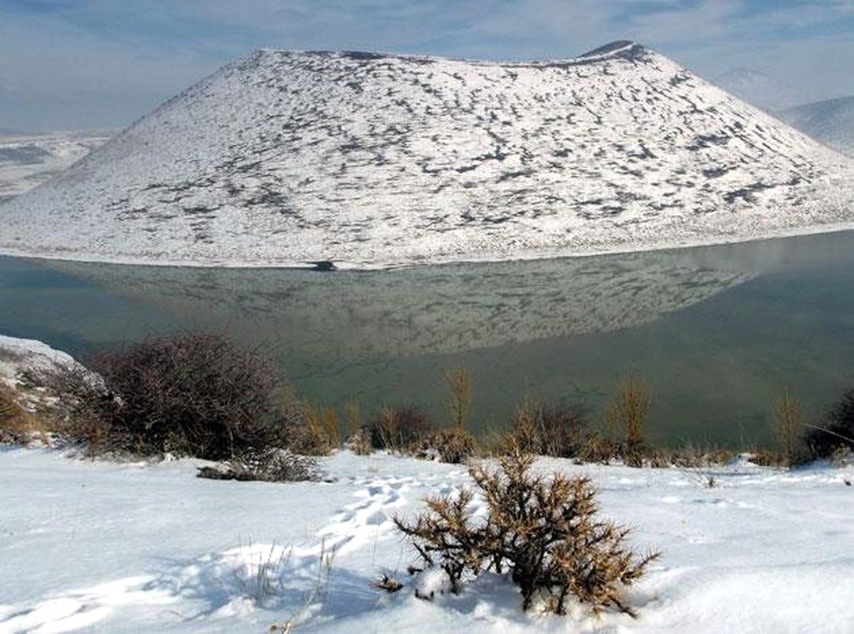 Meke Gölü\'nde "Kar" Güzelliği