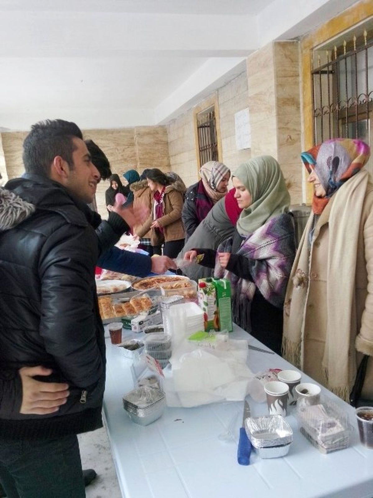 Öğrencilerinden Halep\'e Yardım Kermesi