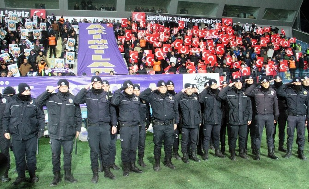 Osmanlıspor - Galatasaray Maçında Çevik Kuvvet Polisleri Unutulmadı