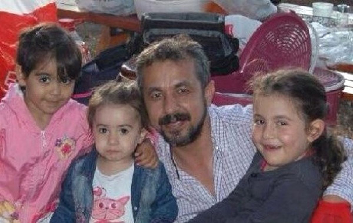 Protestocuları İndirirken Çatıdan Düşen Polis Şehit Oldu