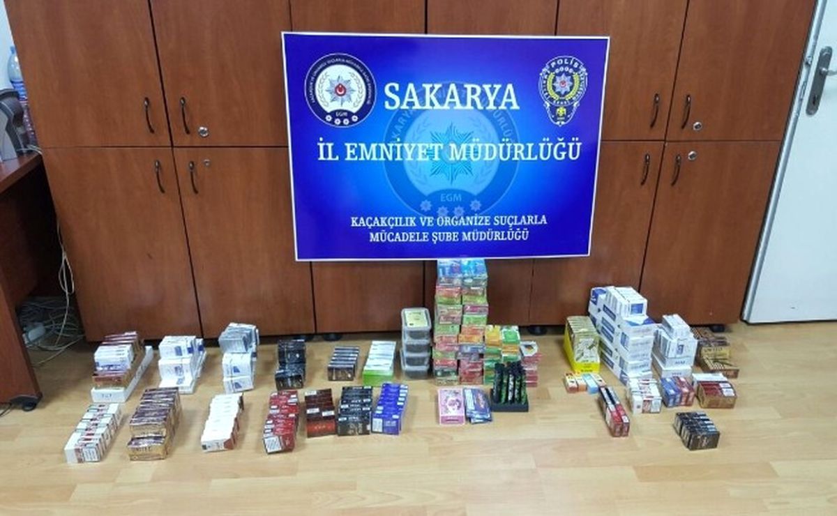 Sakarya\'da Kaçak Sigara ve Uyuşturucu Ele Geçirildi