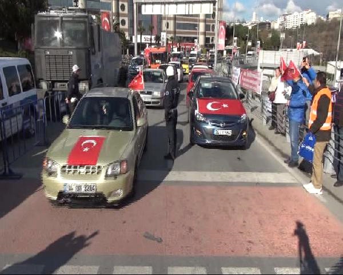 Şehitler Tepesi\'ne Ziyaretçi Akını Sürüyor