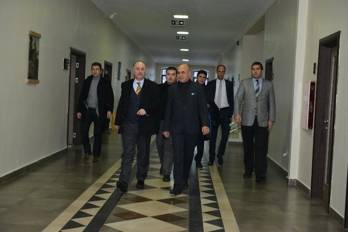 Vali Azizoğlu, "Üç Kümbetleri Heyecanla Bekliyorum"