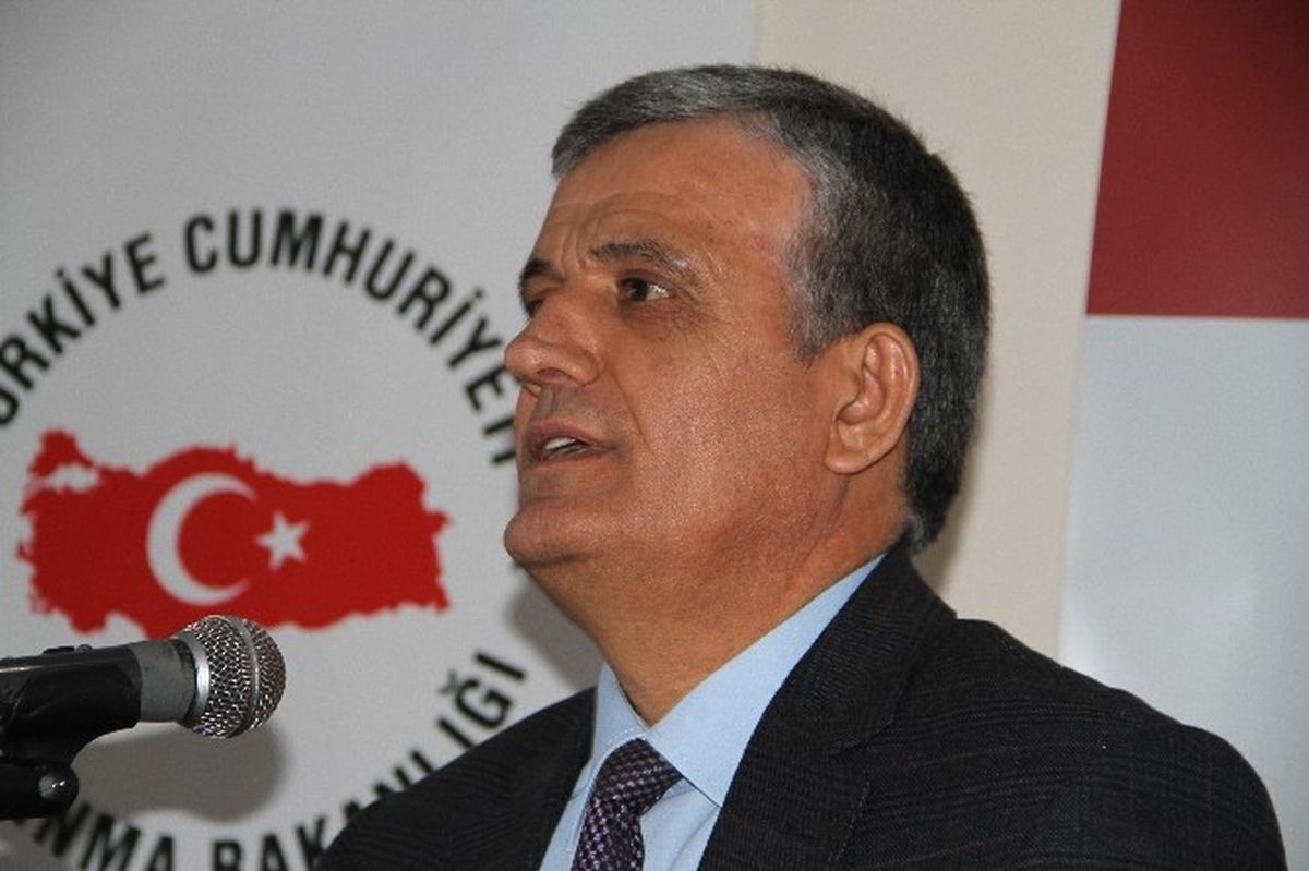 Vali Özefe\'den Kınama