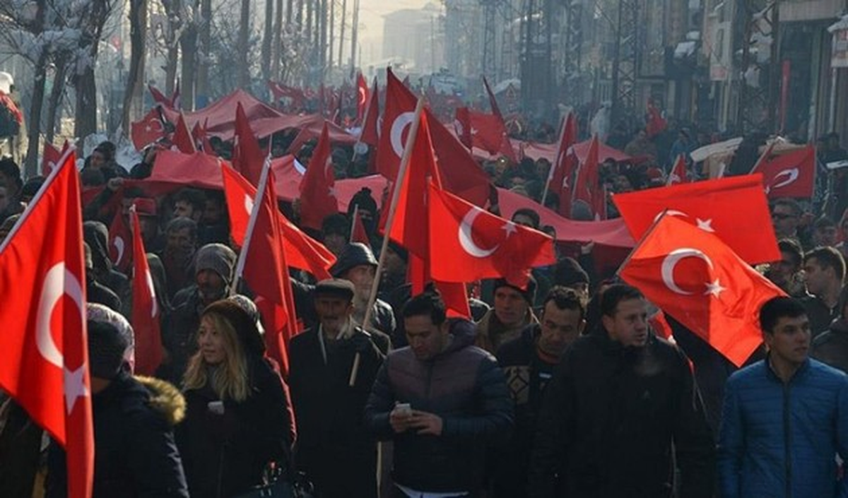 Yüksekova\'da \'Teröre Lanet\' Yürüyüşü