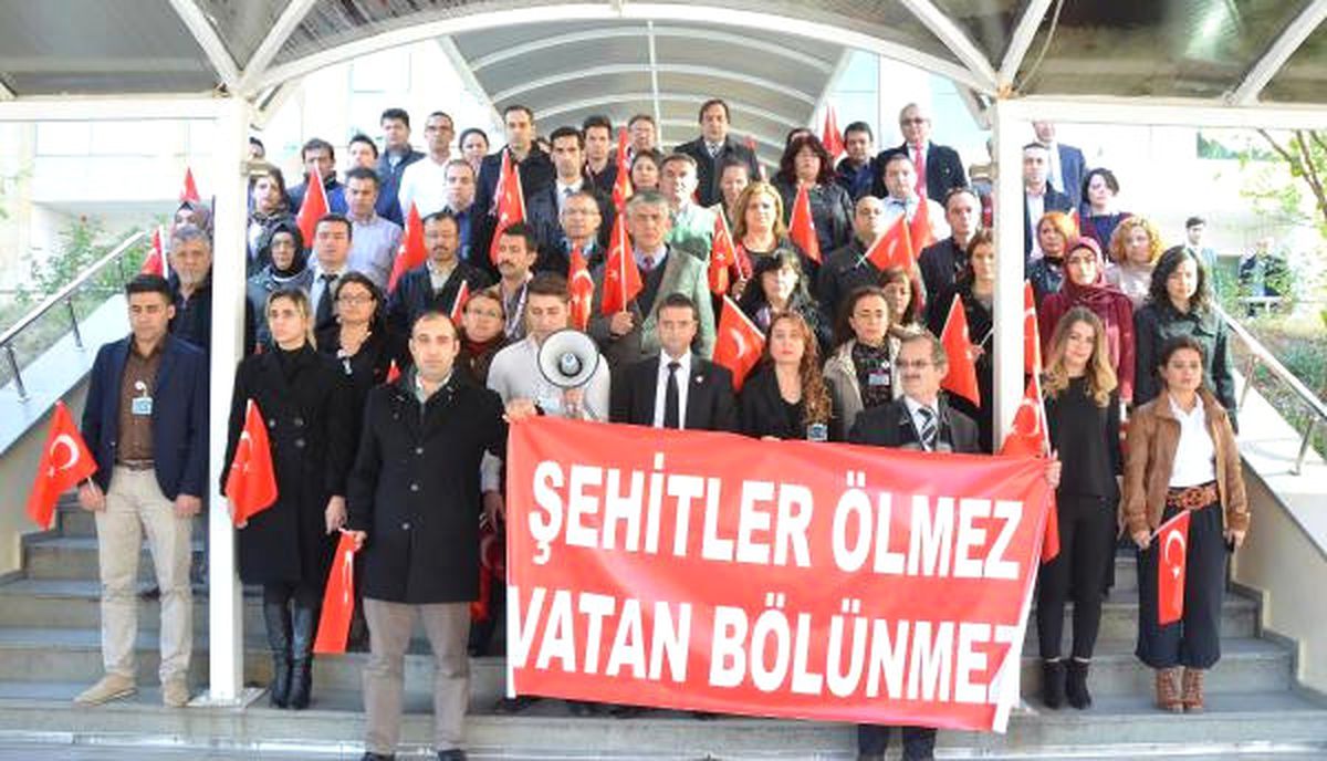 Antalya Adliyesi Çalışanları Terörü Protesto Etti