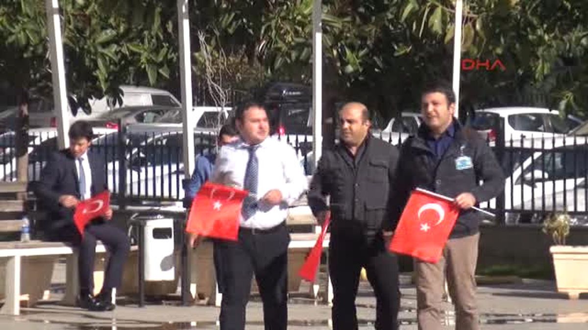 Antalya Adliyesi Çalışanları Terörü Protesto Etti