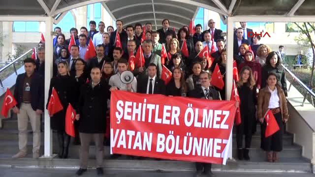 Antalya Adliyesi Çalışanları Terörü Protesto Etti