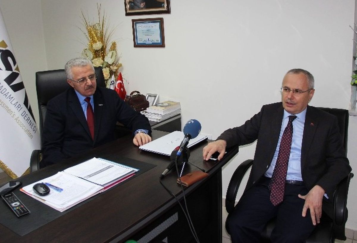 Bakan Yardımcısı Ceylan: "İnşaat Sektörünün Hızlanmasına Yönelik Çalışmalar İçindeyiz"