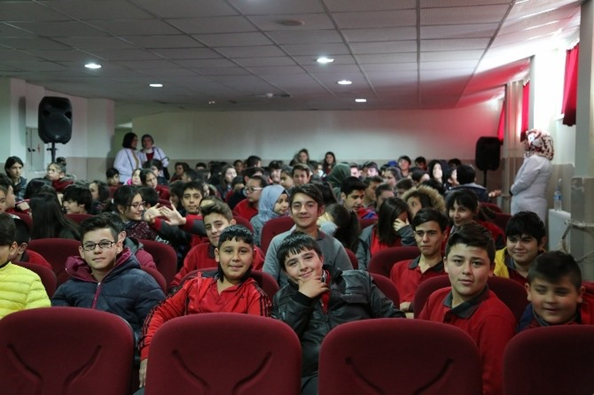 Başkan Akdoğan\'dan Öğrencilere Nasihat