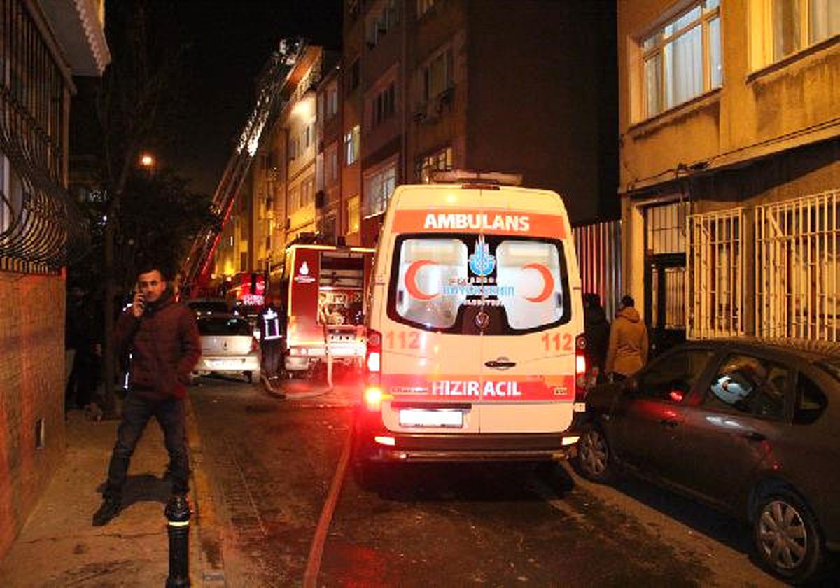 Beyoğlun\'da Korkutan Yangın