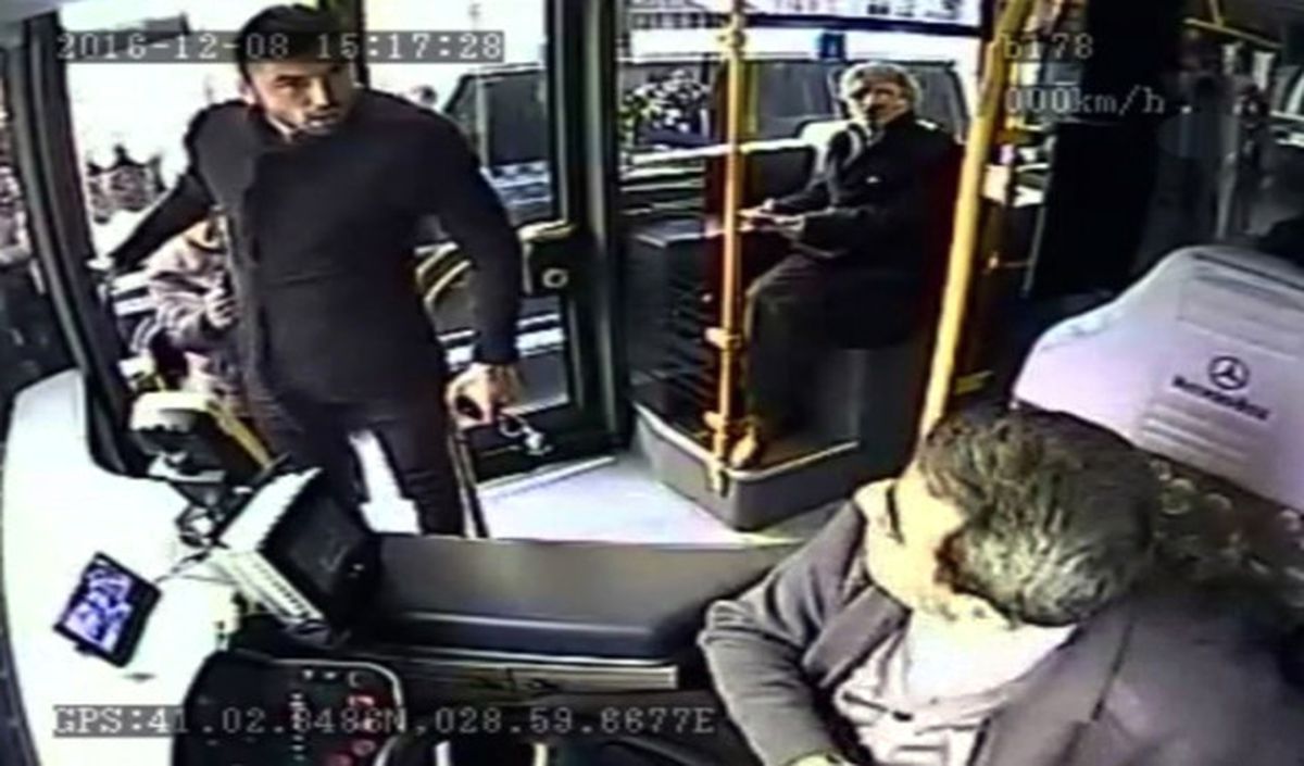 Burak Yılmaz, Otobüs Şoförüyle Kavga Etti