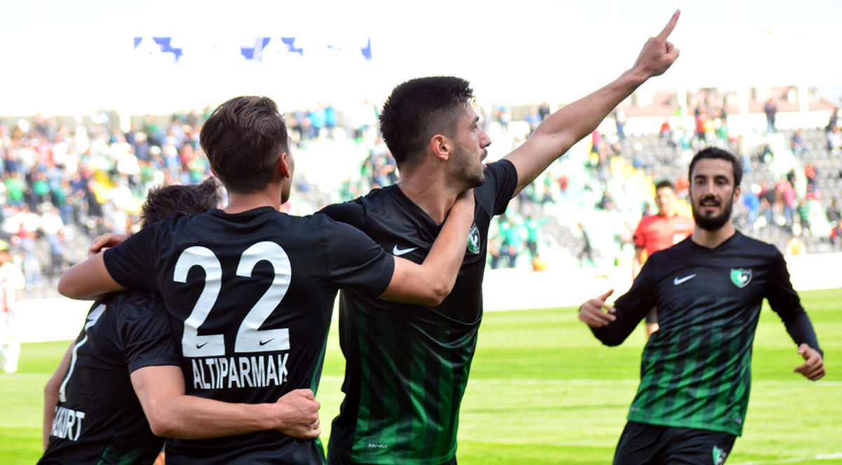 Denizlispor Deplasmanda Bir Başka